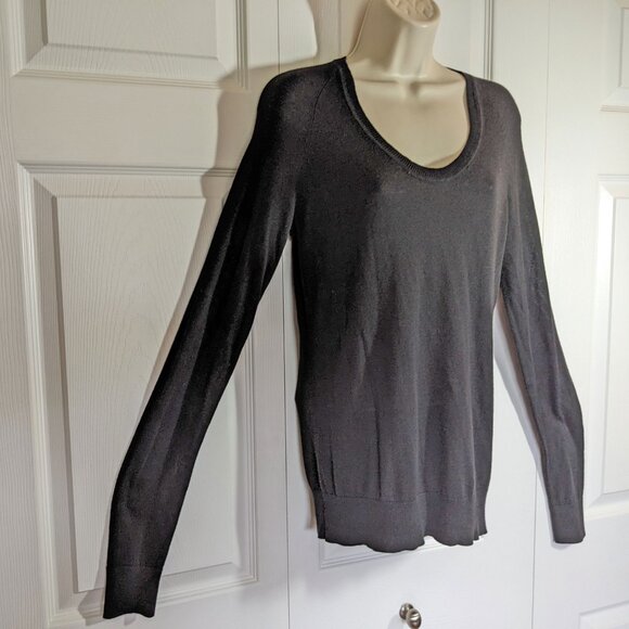 NWT Calvin Klein black pullover lightweight Sweater, Size S, Scoop neck, Sleeves - Picture 10 of 11